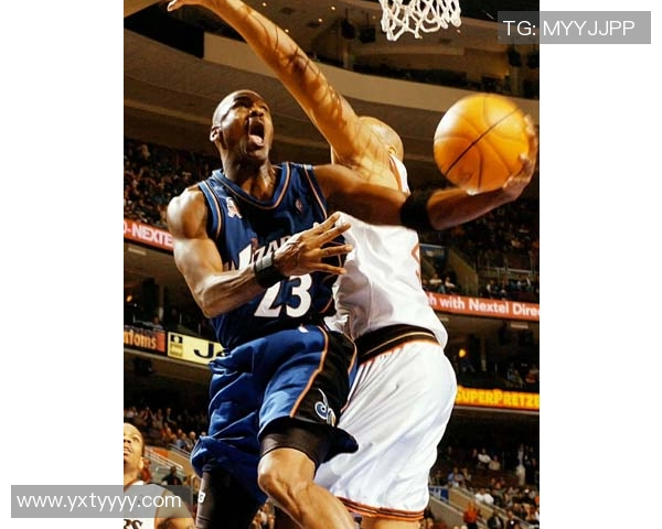 记者称新鹏城草坪质量提升，传控风格球队迎来更大优势(新鹏城休闲会所电话)